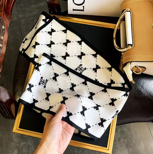 Schals mit speziellem Muster Modell X10